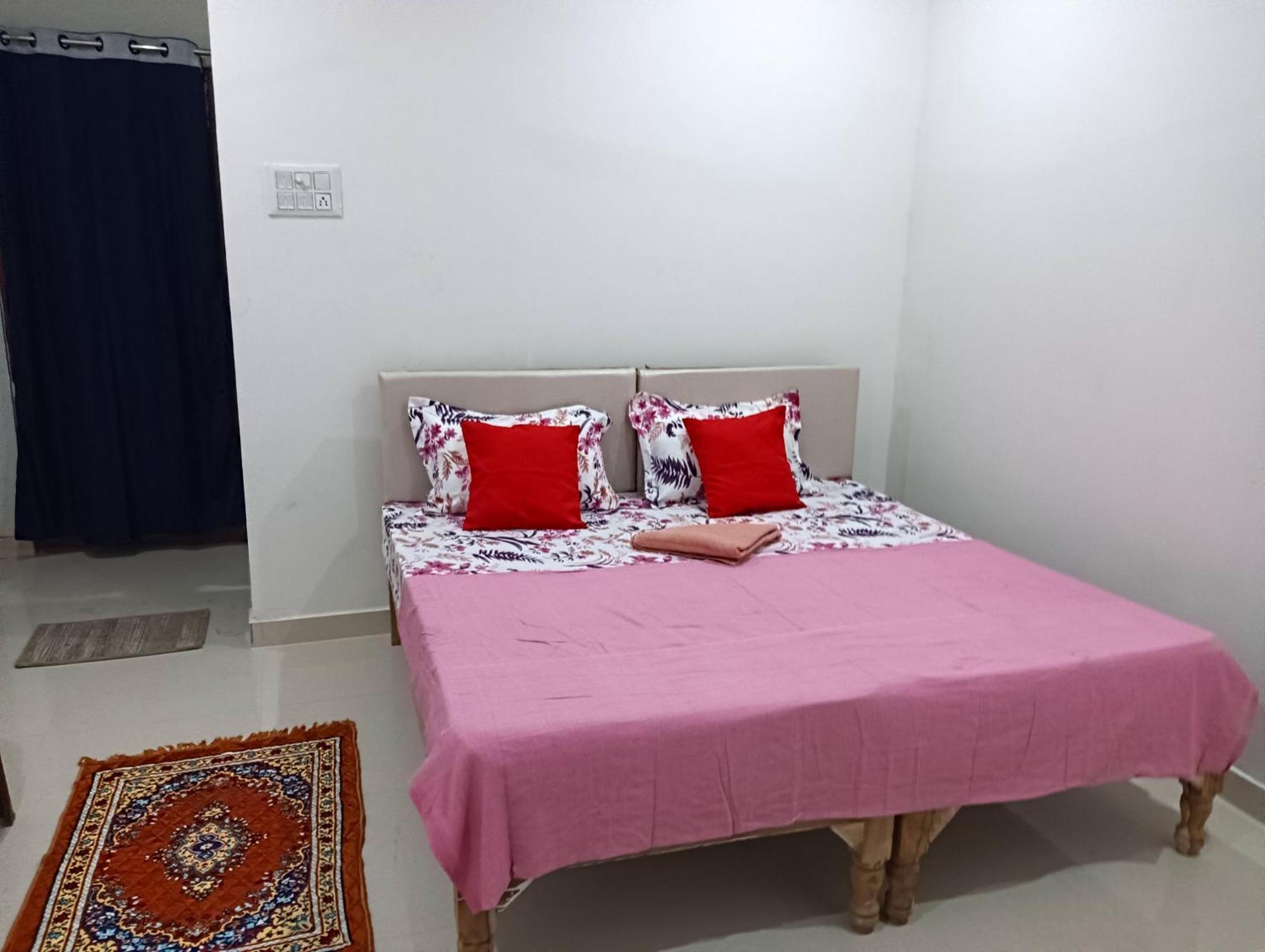 Kedar Guest House Ayodhya Zewnętrze zdjęcie